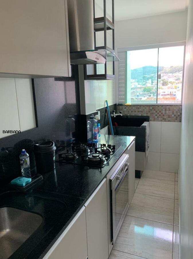 Apartamento à venda com 2 quartos, 68m² - Foto 9
