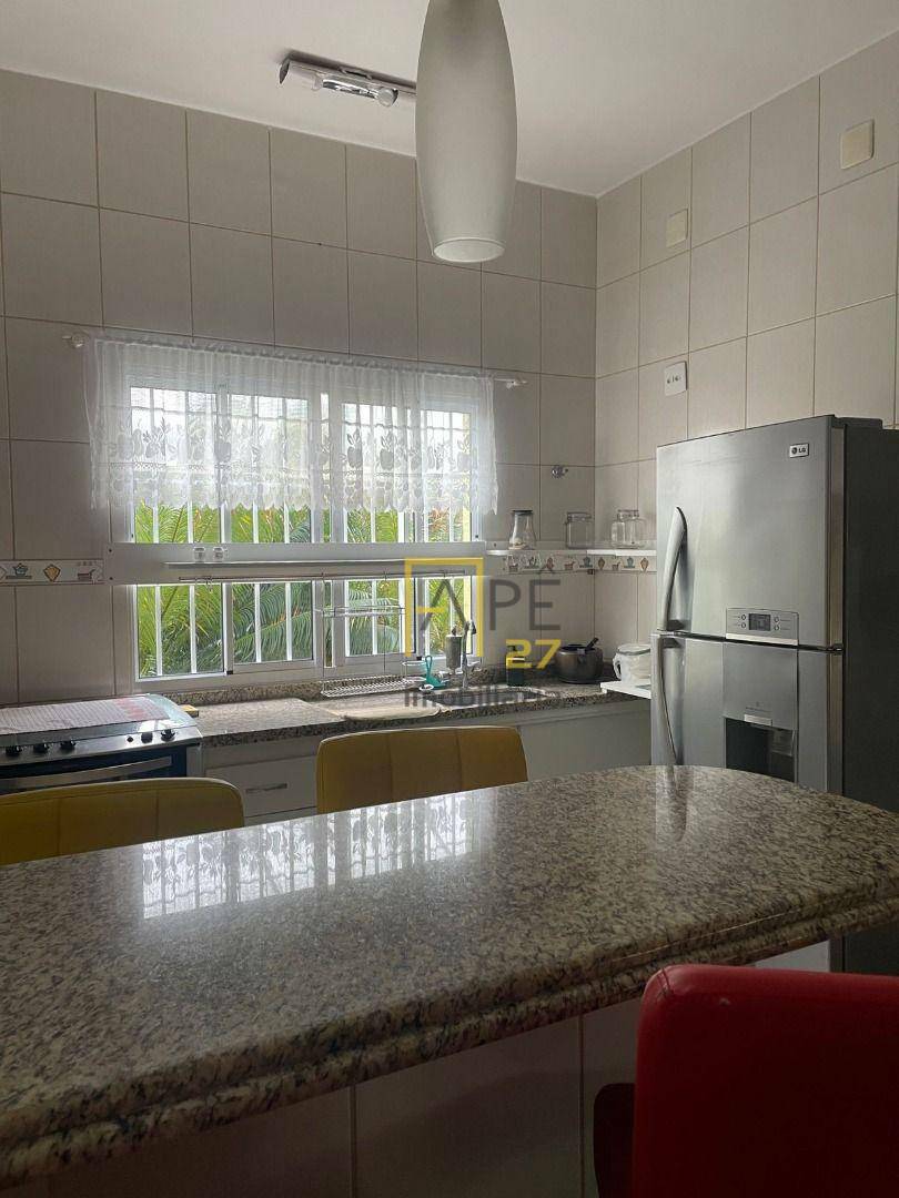 Casa à venda e aluguel com 4 quartos, 200m² - Foto 33