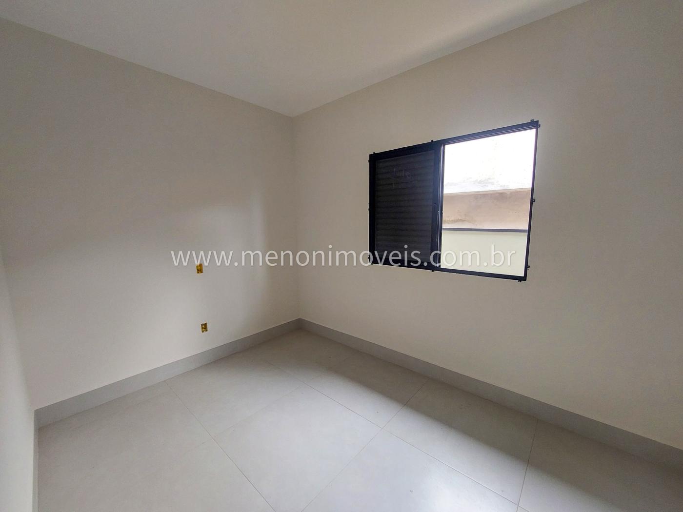 Casa à venda com 2 quartos, 125m² - Foto 4
