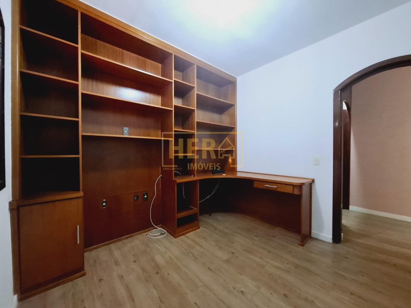 Casa à venda com 3 quartos, 202m² - Foto 15