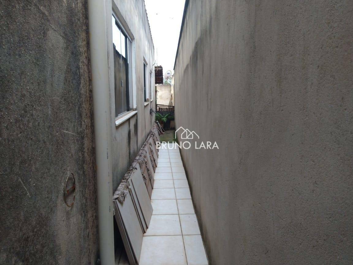 Casa à venda com 3 quartos, 220m² - Foto 42