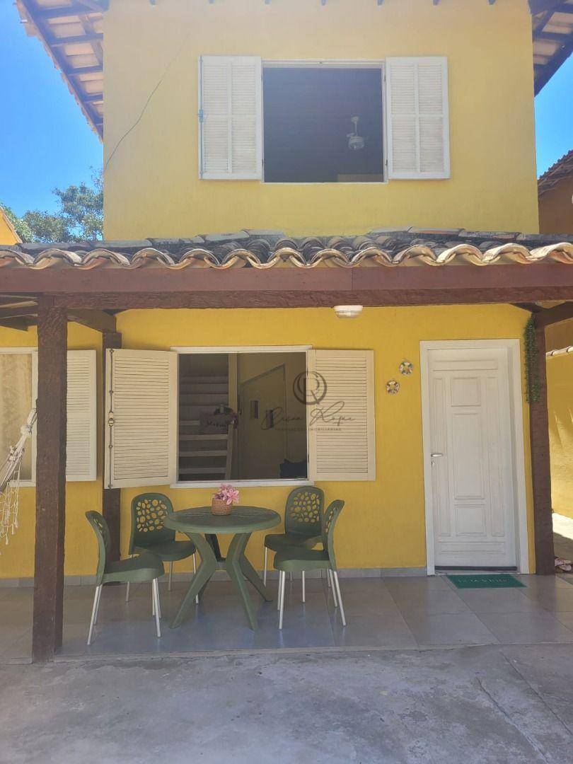 Casa à venda com 3 quartos, 240M2 - Foto 1
