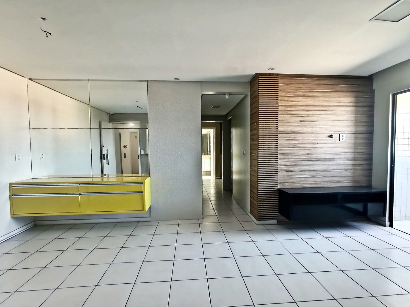 Apartamento à venda com 3 quartos, 82m² - Foto 2
