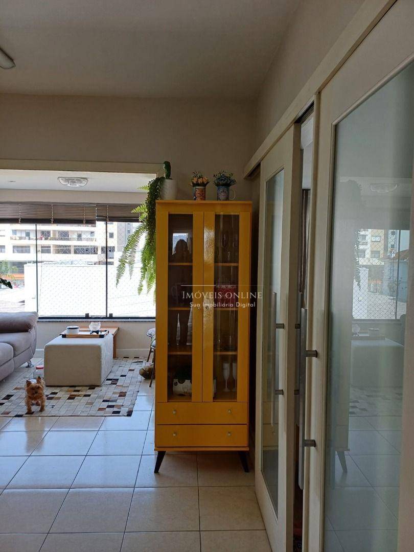 Apartamento à venda com 3 quartos, 157m² - Foto 19