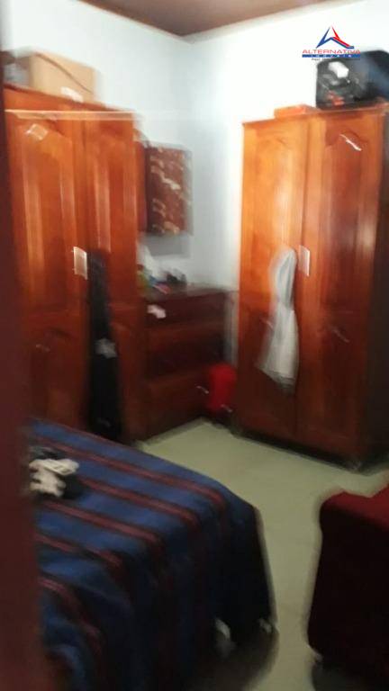 Casa à venda com 4 quartos, 300m² - Foto 3