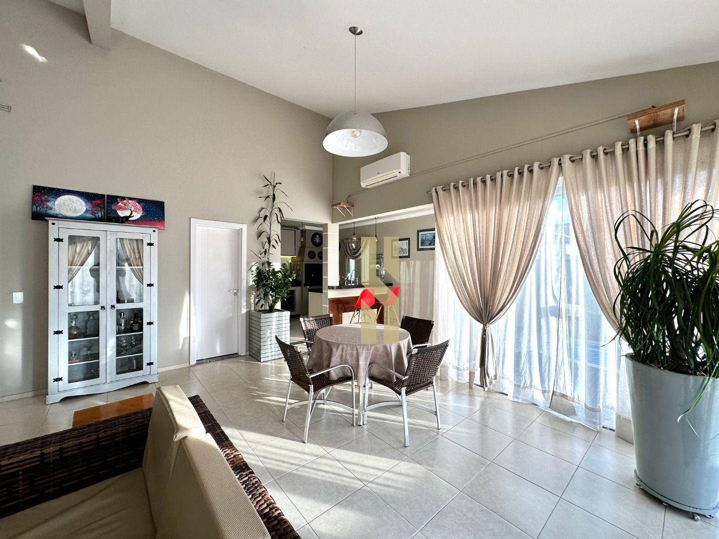Casa à venda com 3 quartos, 240m² - Foto 15