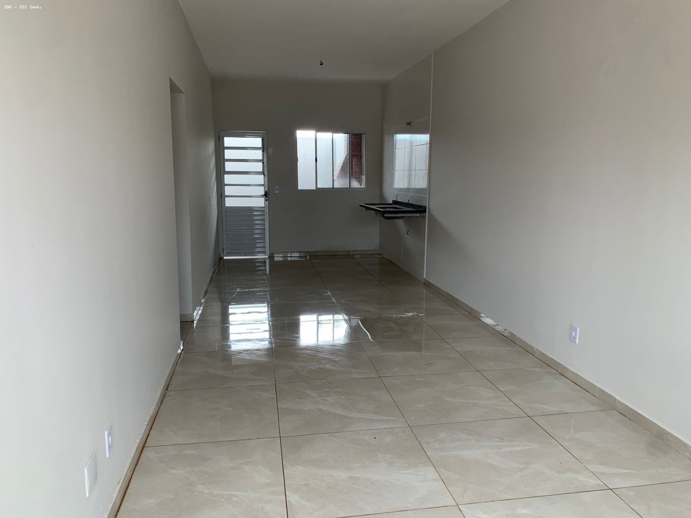 Casa à venda com 2 quartos, 67m² - Foto 10