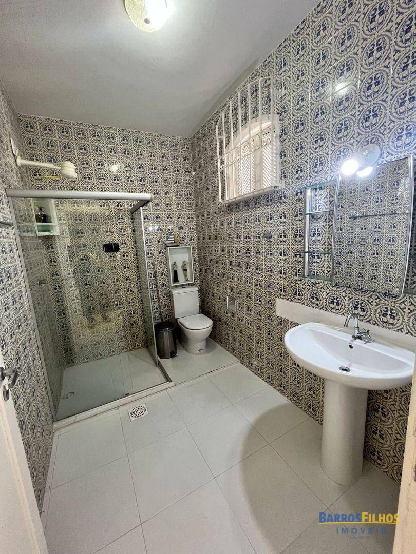 Casa à venda com 4 quartos, 450m² - Foto 11