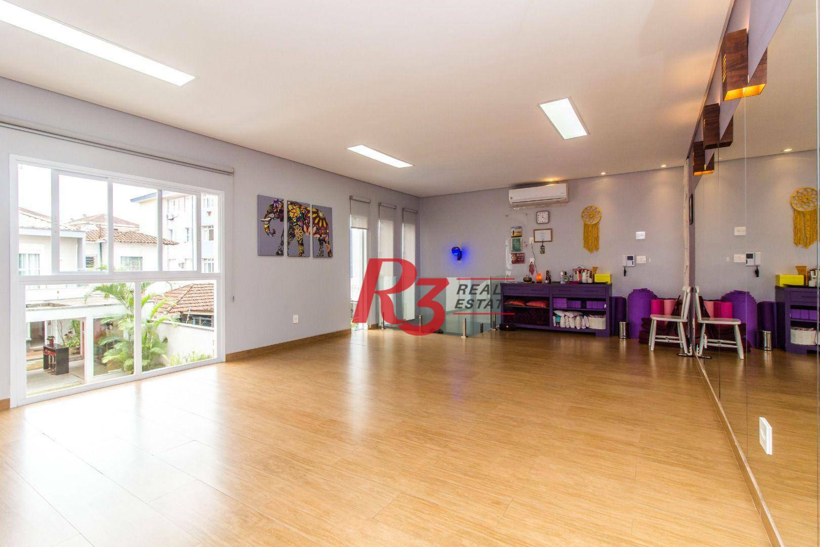 Sobrado à venda com 3 quartos, 343m² - Foto 3