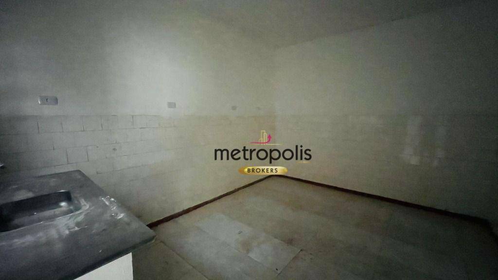 Casa para alugar com 1 quarto, 60m² - Foto 4