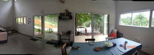 Chácara à venda com 3 quartos, 200m² - Foto 3