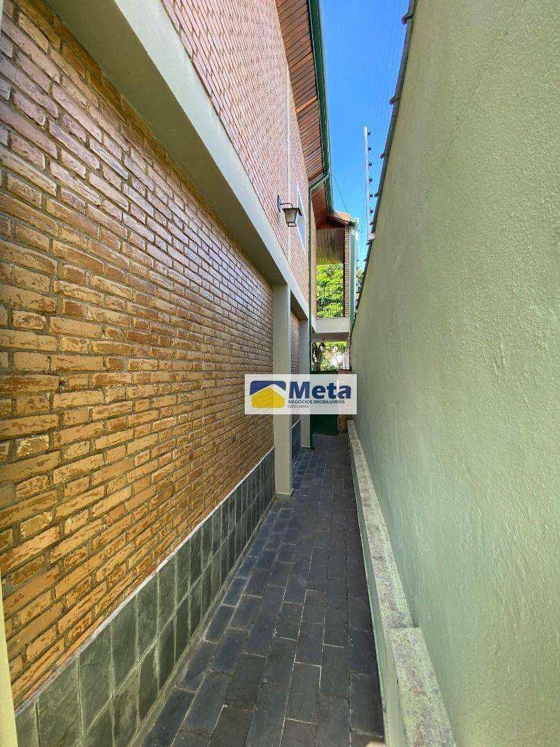 Casa à venda e aluguel com 3 quartos, 253m² - Foto 32