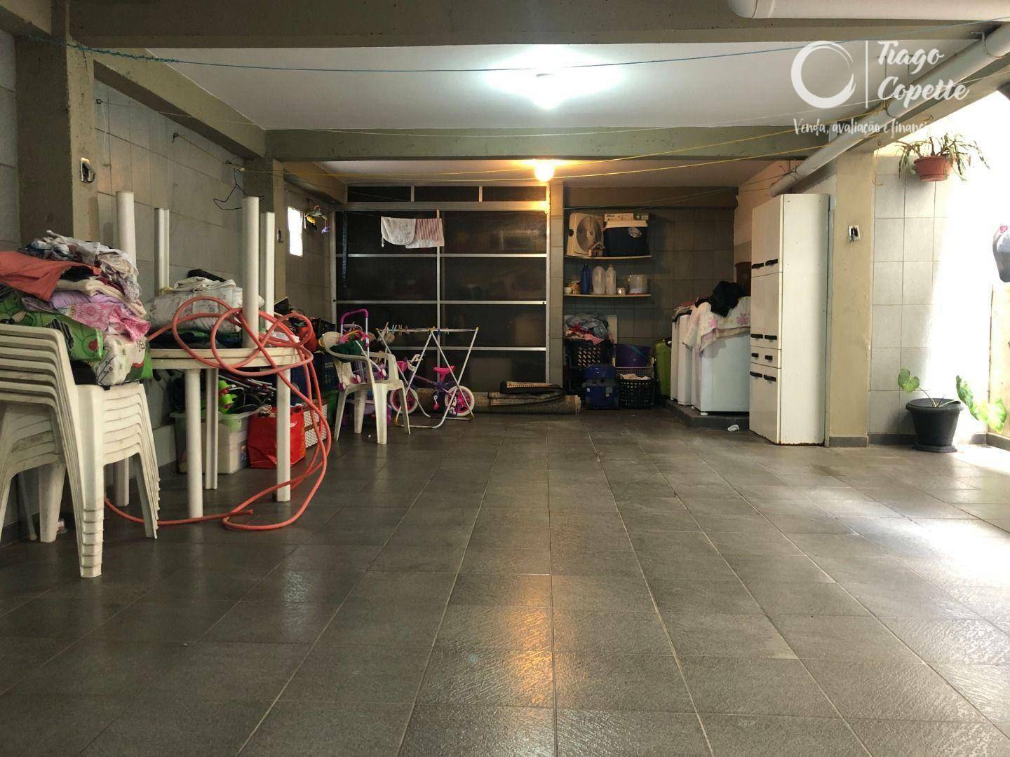 Casa à venda com 4 quartos, 242m² - Foto 35