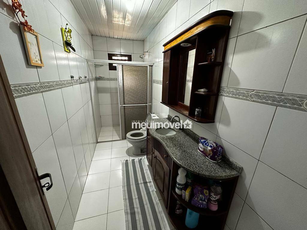 Casa à venda com 3 quartos, 250m² - Foto 11