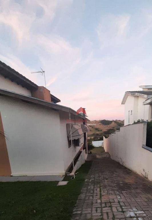 Casa de Condomínio à venda e aluguel com 3 quartos, 270m² - Foto 23
