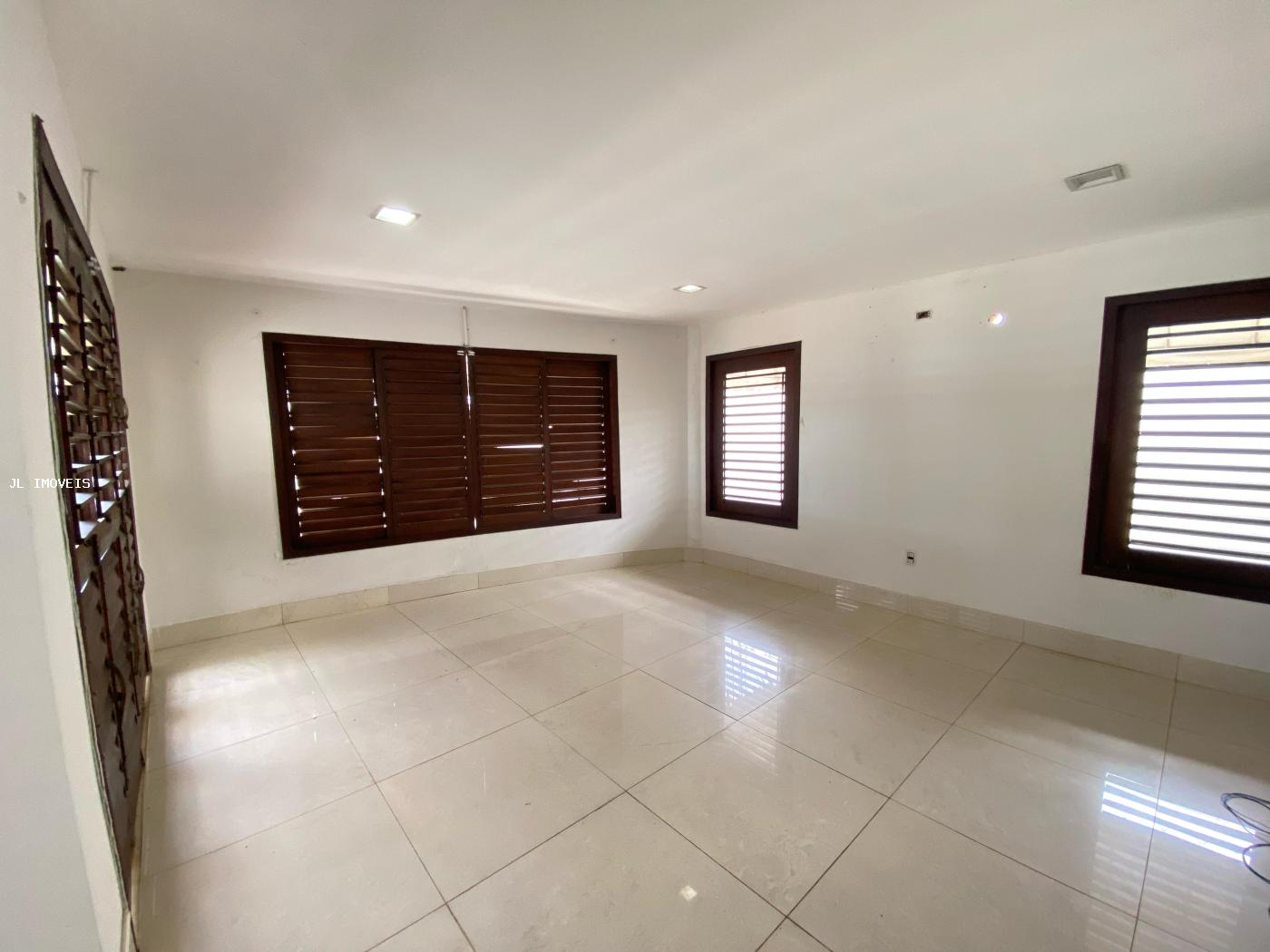 Casa à venda com 4 quartos, 800m² - Foto 8