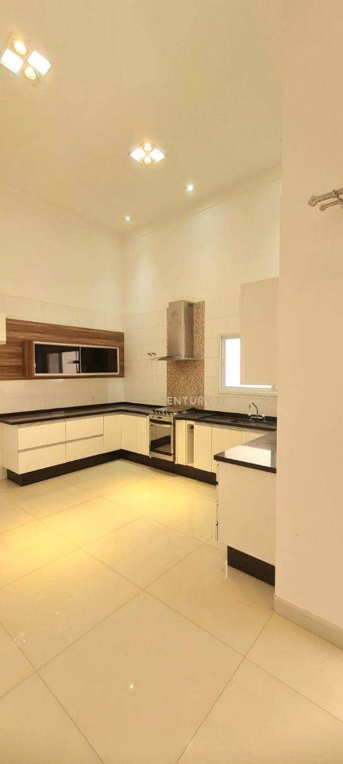 Casa de Condomínio para alugar com 3 quartos, 335m² - Foto 17