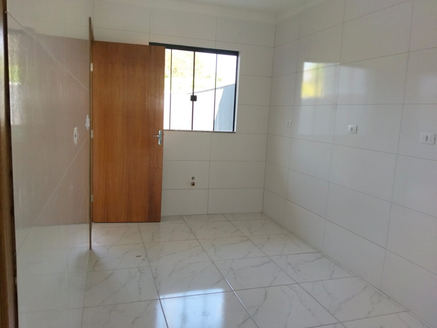 Casa à venda com 3 quartos, 69m² - Foto 9