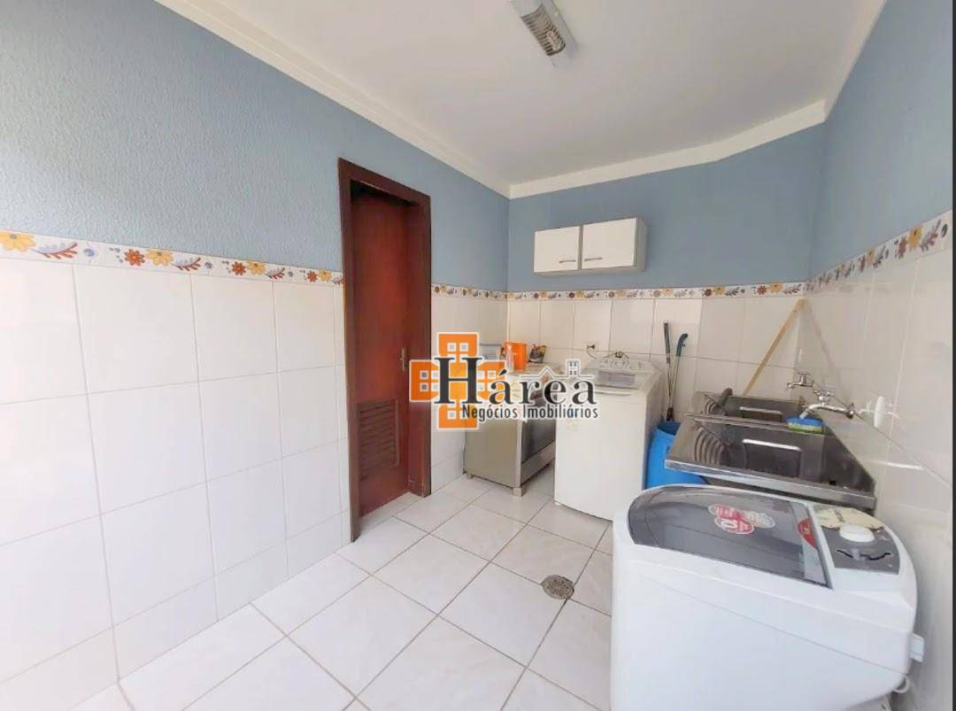 Sobrado à venda com 5 quartos, 374m² - Foto 7