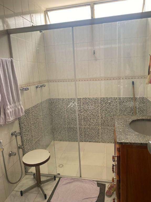 Apartamento à venda com 3 quartos, 158m² - Foto 9