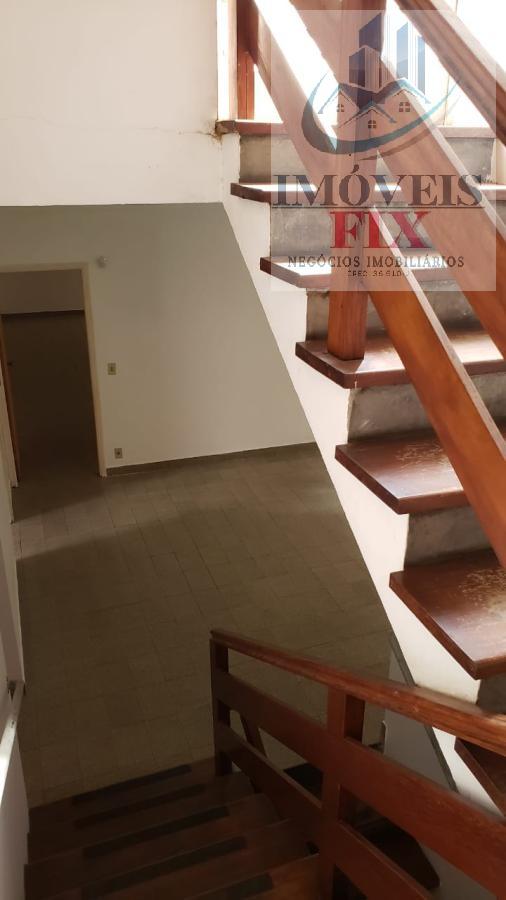 Casa à venda com 5 quartos, 322m² - Foto 25