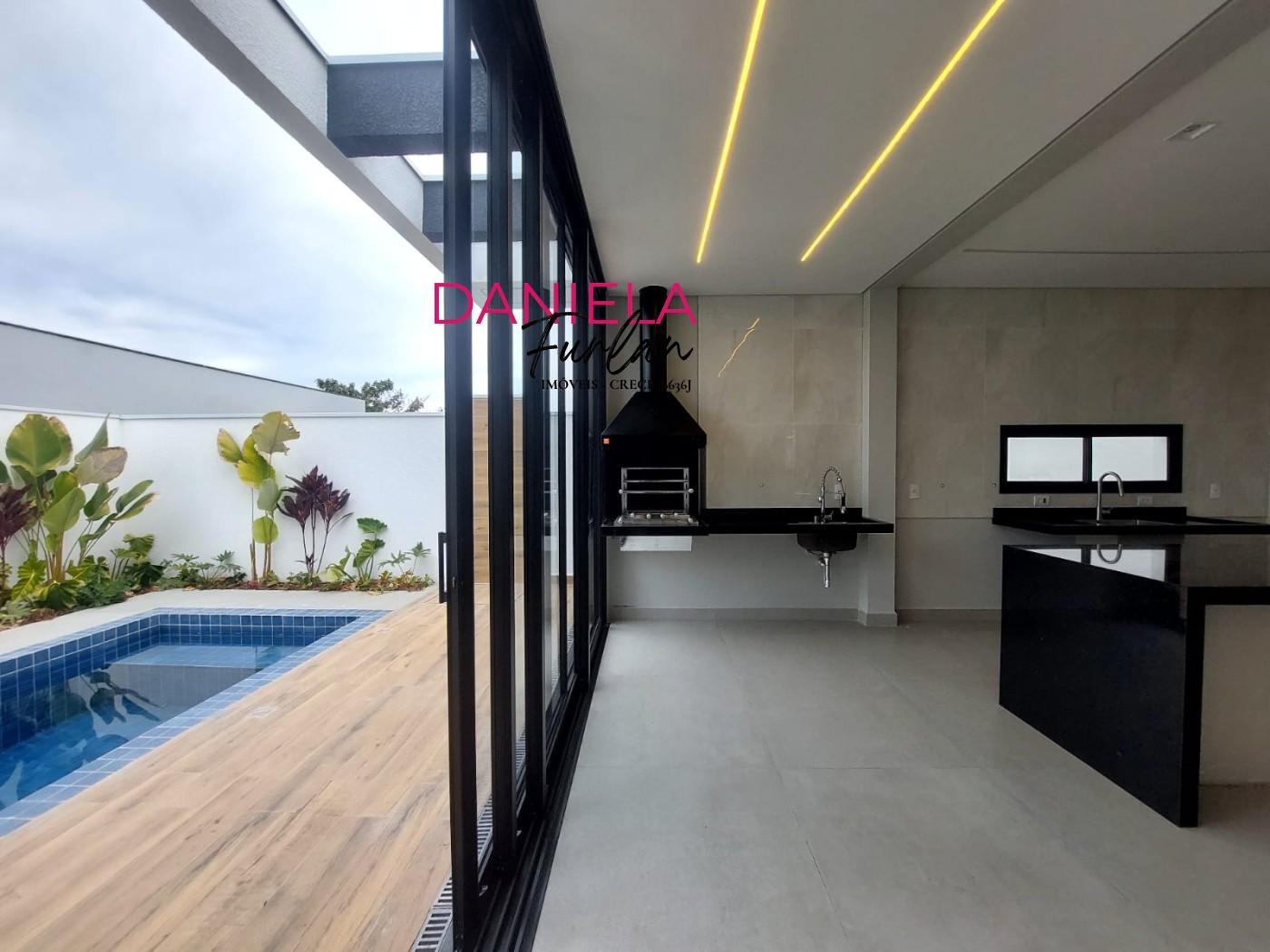 Casa de Condomínio à venda com 3 quartos, 162m² - Foto 1