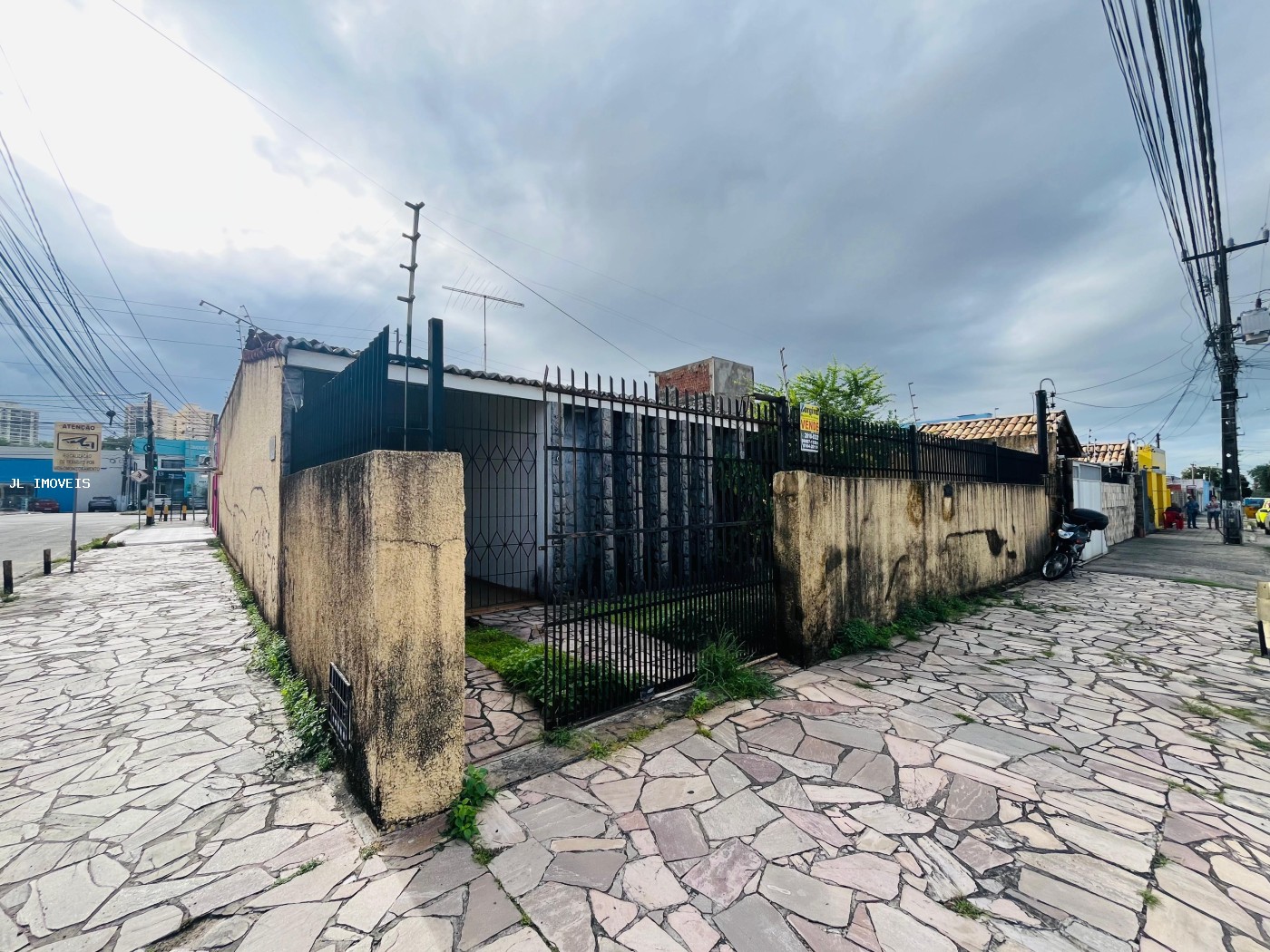 Loja-Salão para alugar com 4 quartos, 240m² - Foto 2
