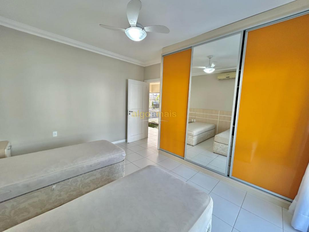 Casa de Condomínio à venda com 4 quartos, 220m² - Foto 13