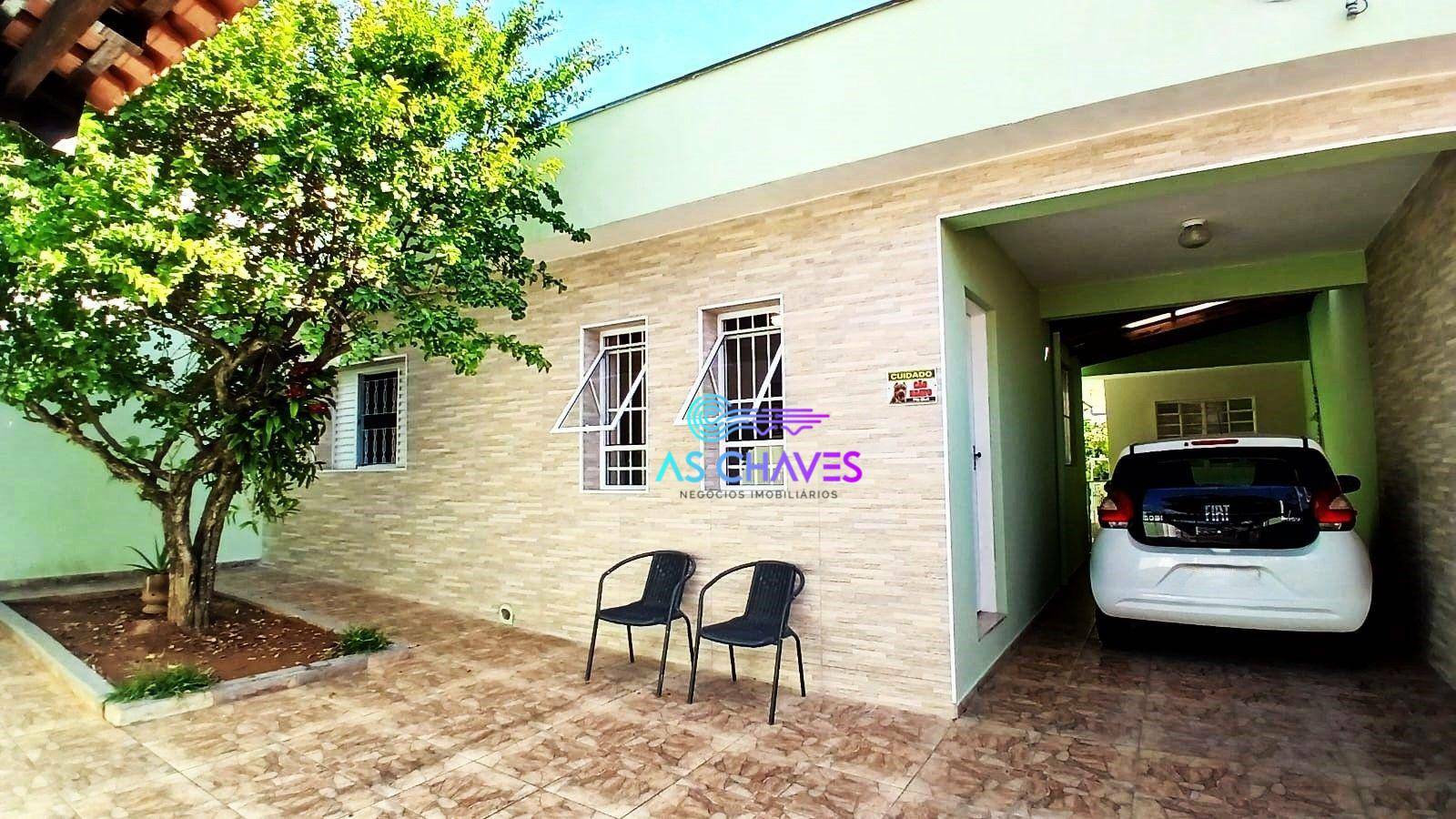 Casa à venda com 2 quartos, 119m² - Foto 1