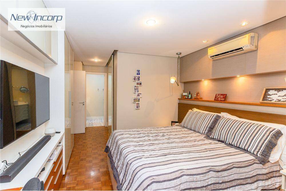 Casa de Condomínio à venda com 3 quartos, 220m² - Foto 30