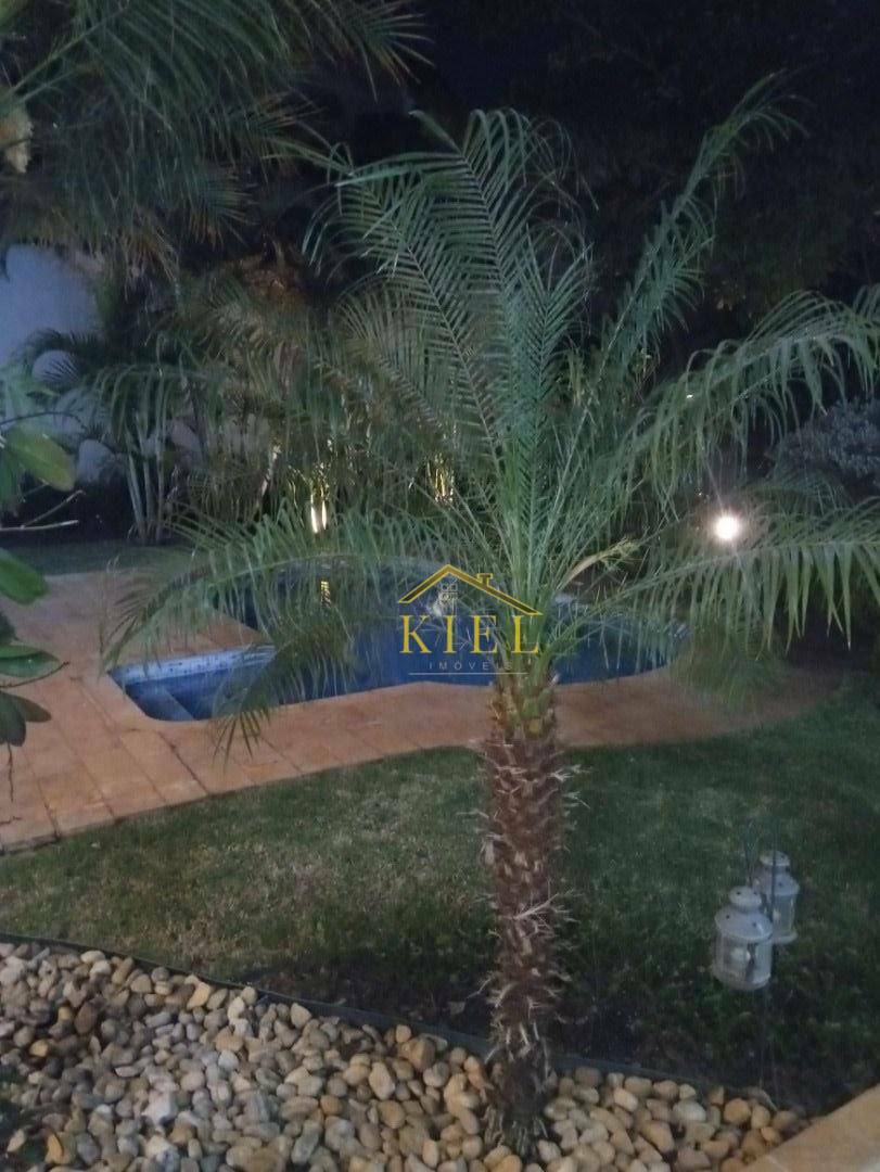 Casa para alugar com 4 quartos, 489m² - Foto 111