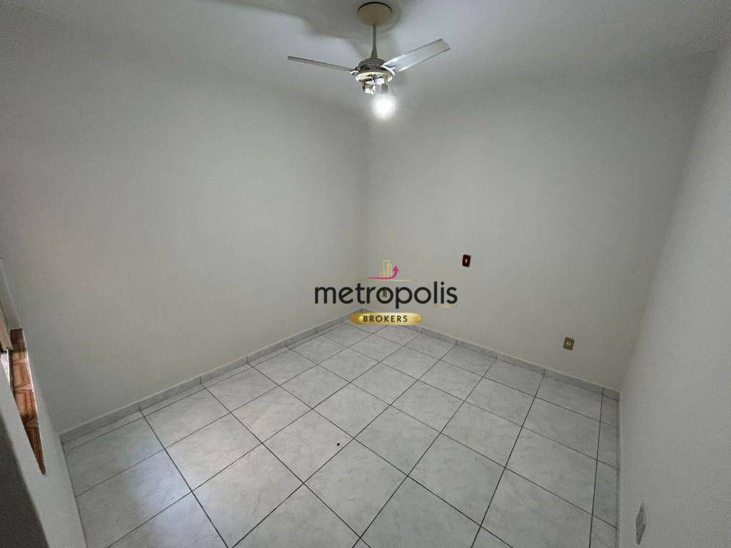 Apartamento para alugar com 2 quartos, 75m² - Foto 17