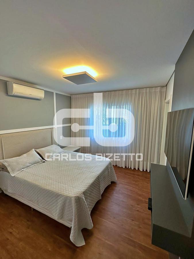 Casa de Condomínio à venda com 4 quartos, 420m² - Foto 28