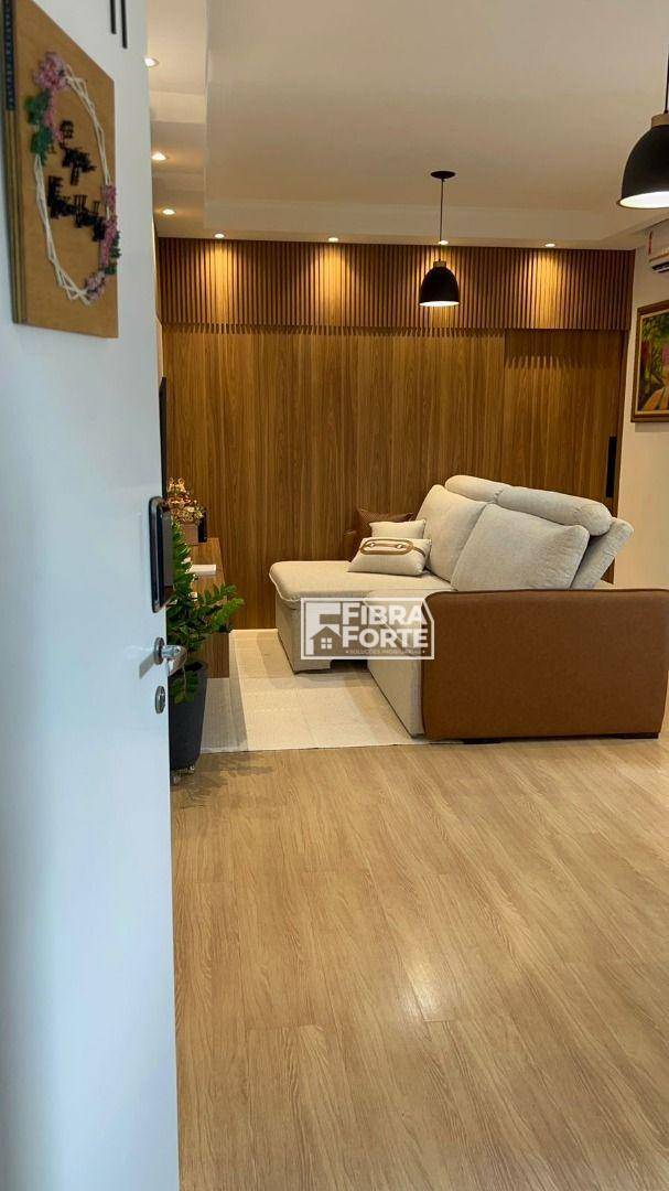 Apartamento à venda com 3 quartos, 76m² - Foto 7
