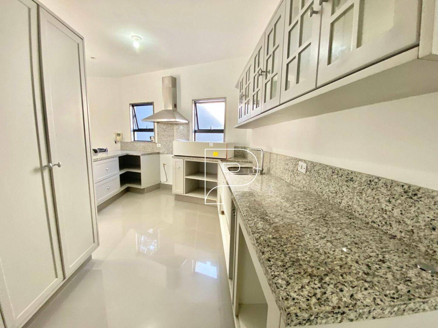 Casa de Condomínio à venda com 3 quartos, 300m² - Foto 24