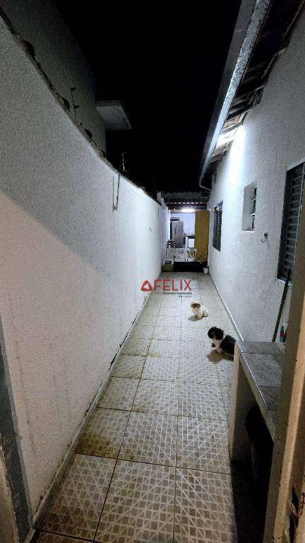 Casa à venda com 2 quartos, 100m² - Foto 9