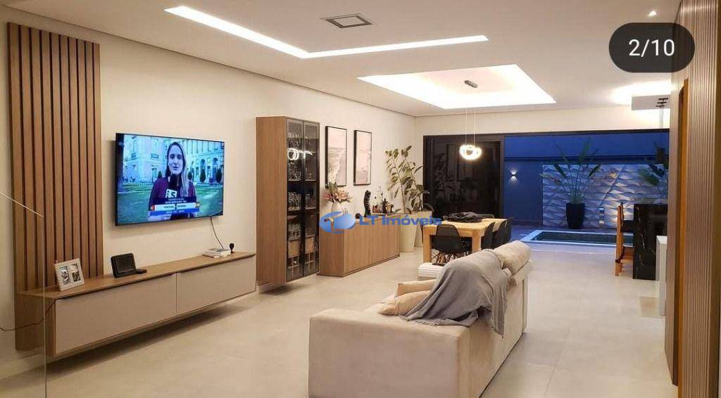 Sobrado à venda com 3 quartos, 242m² - Foto 2