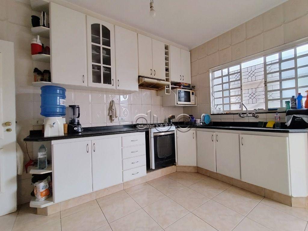 Casa à venda com 3 quartos, 189m² - Foto 9