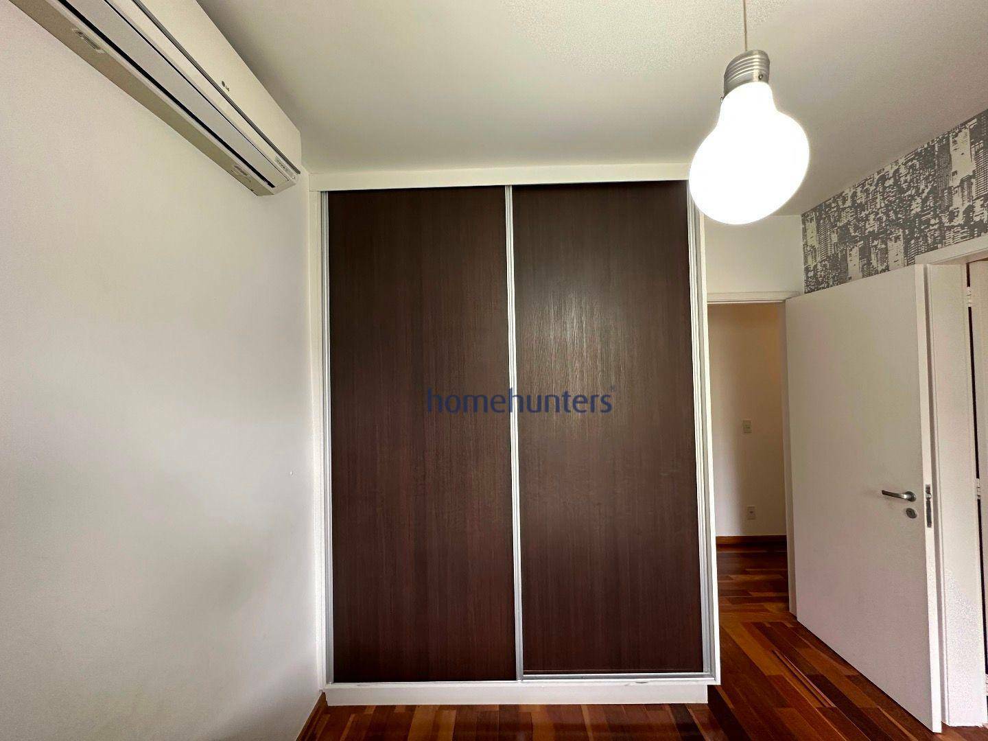 Casa de Condomínio à venda com 4 quartos, 250m² - Foto 17