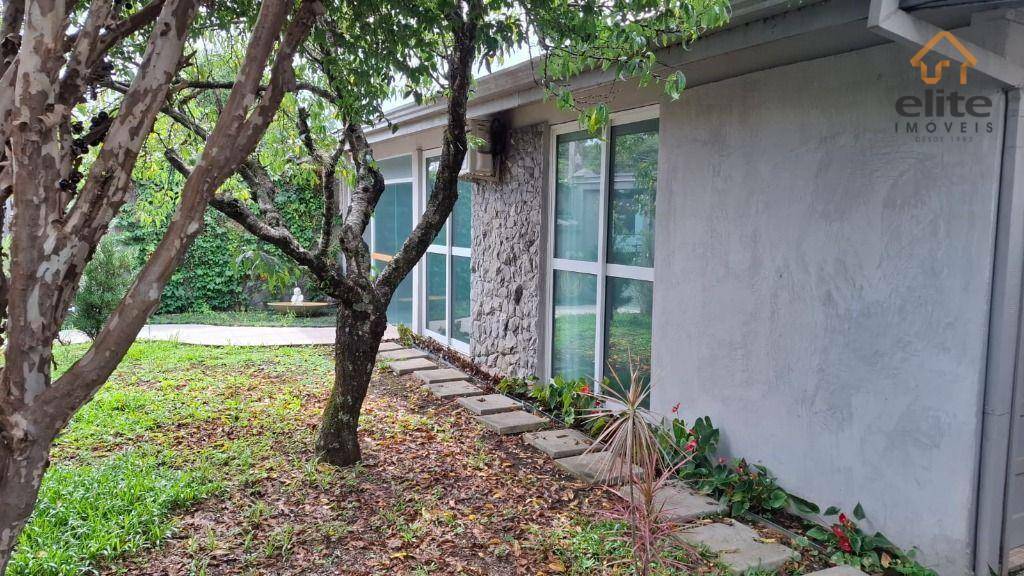 Casa à venda e aluguel, 238m² - Foto 4