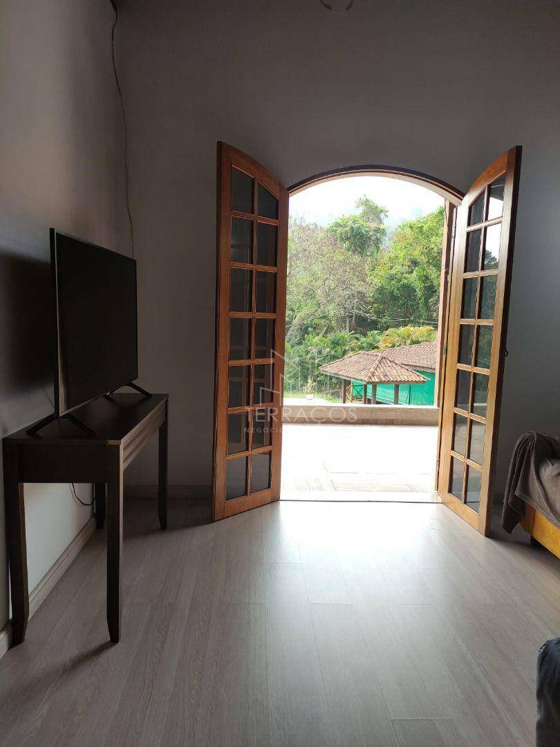 Chácara à venda com 4 quartos, 650m² - Foto 22