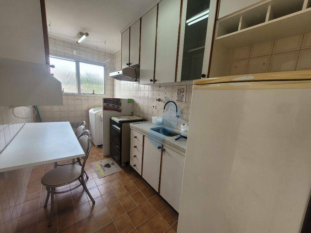 Apartamento para alugar com 1 quarto, 58m² - Foto 8
