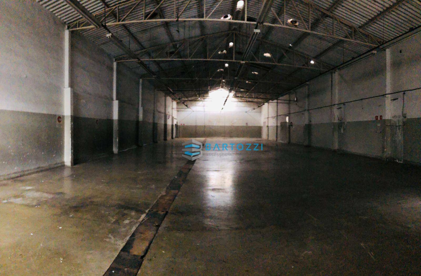 Depósito-Galpão-Armazém para alugar, 520m² - Foto 1