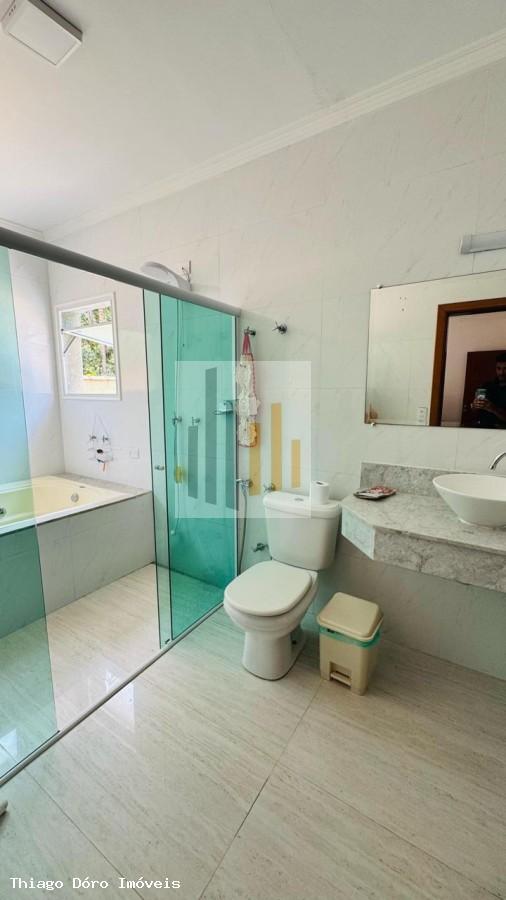 Casa à venda com 3 quartos, 250m² - Foto 23