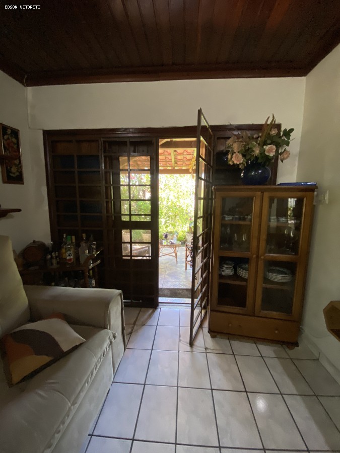 Casa para alugar com 2 quartos, 157m² - Foto 24