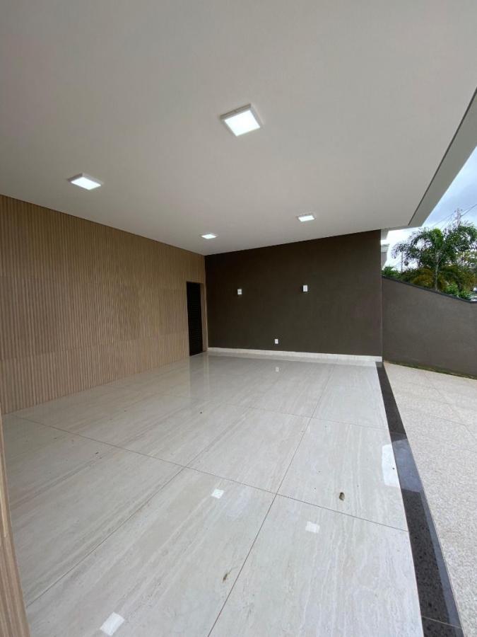 Casa à venda com 3 quartos, 257m² - Foto 2