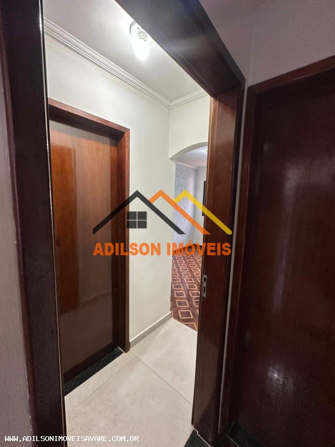 Casa à venda com 2 quartos, 200m² - Foto 12