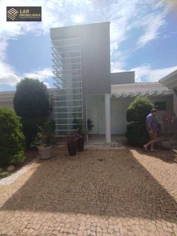 Casa à venda com 3 quartos, 300m² - Foto 12