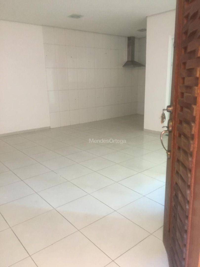 Casa para alugar com 3 quartos, 180m² - Foto 15