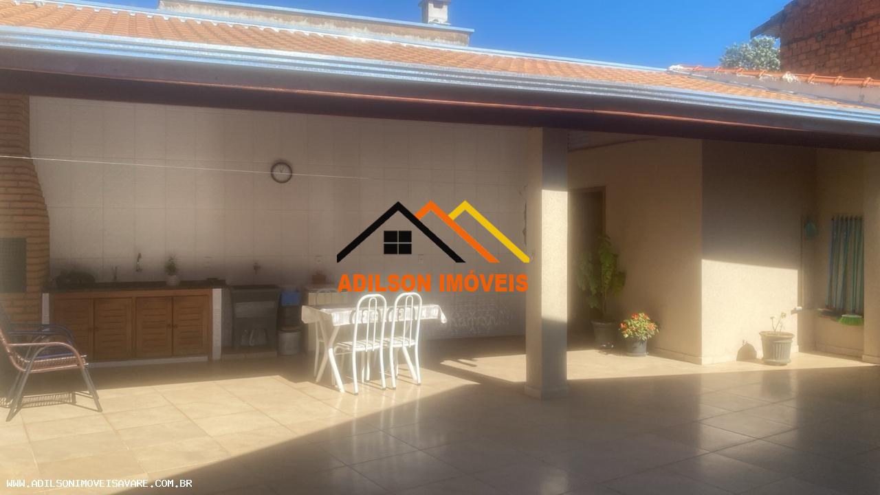 Casa à venda com 3 quartos, 220m² - Foto 15